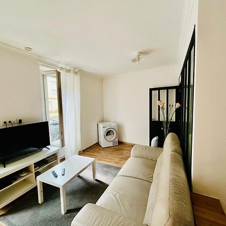 Appartement 2 Pieces, Proche Rer, Bus Et Chateau Rambouillet Exteriör bild