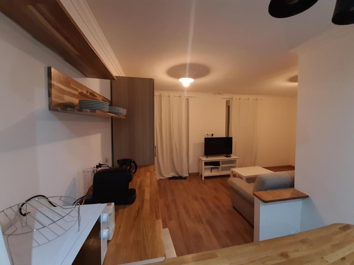 Appartement 2 Pieces, Proche Rer, Bus Et Chateau Rambouillet Exteriör bild