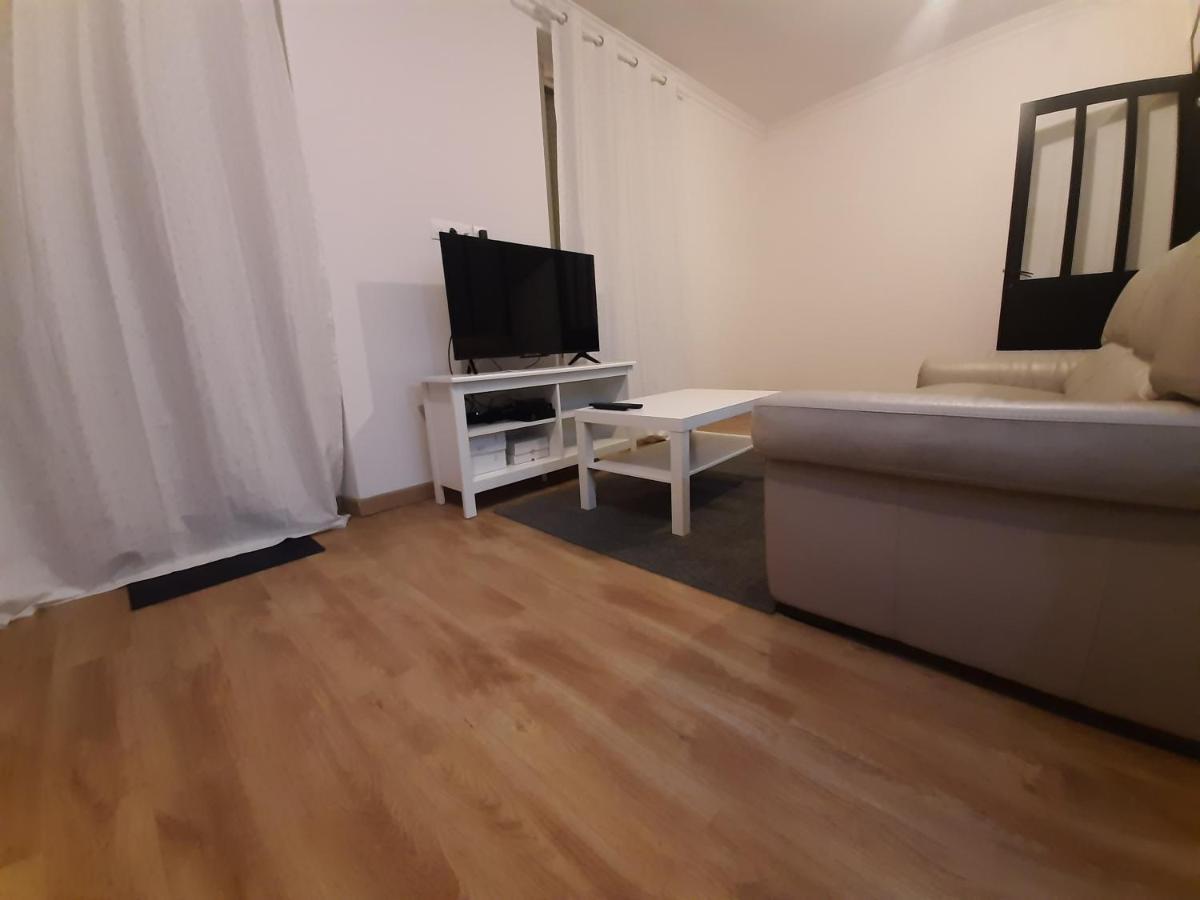 Appartement 2 Pieces, Proche Rer, Bus Et Chateau Rambouillet Exteriör bild