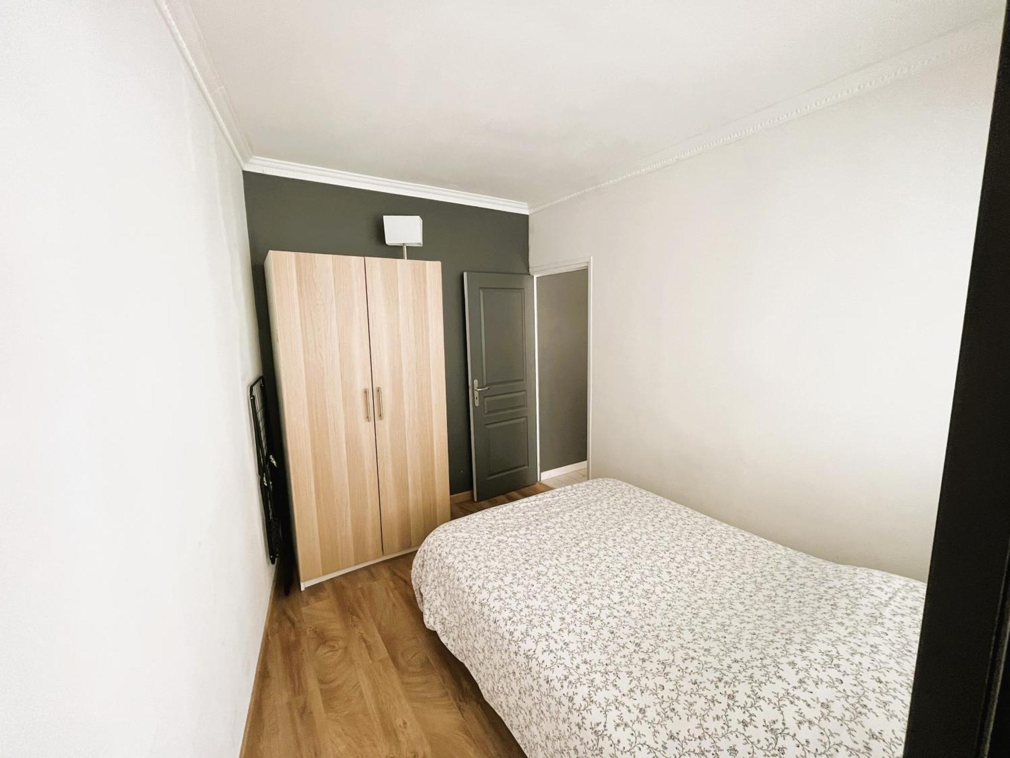 Appartement 2 Pieces, Proche Rer, Bus Et Chateau Rambouillet Exteriör bild